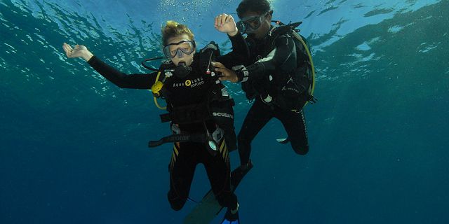 Try scuba diving package (2)